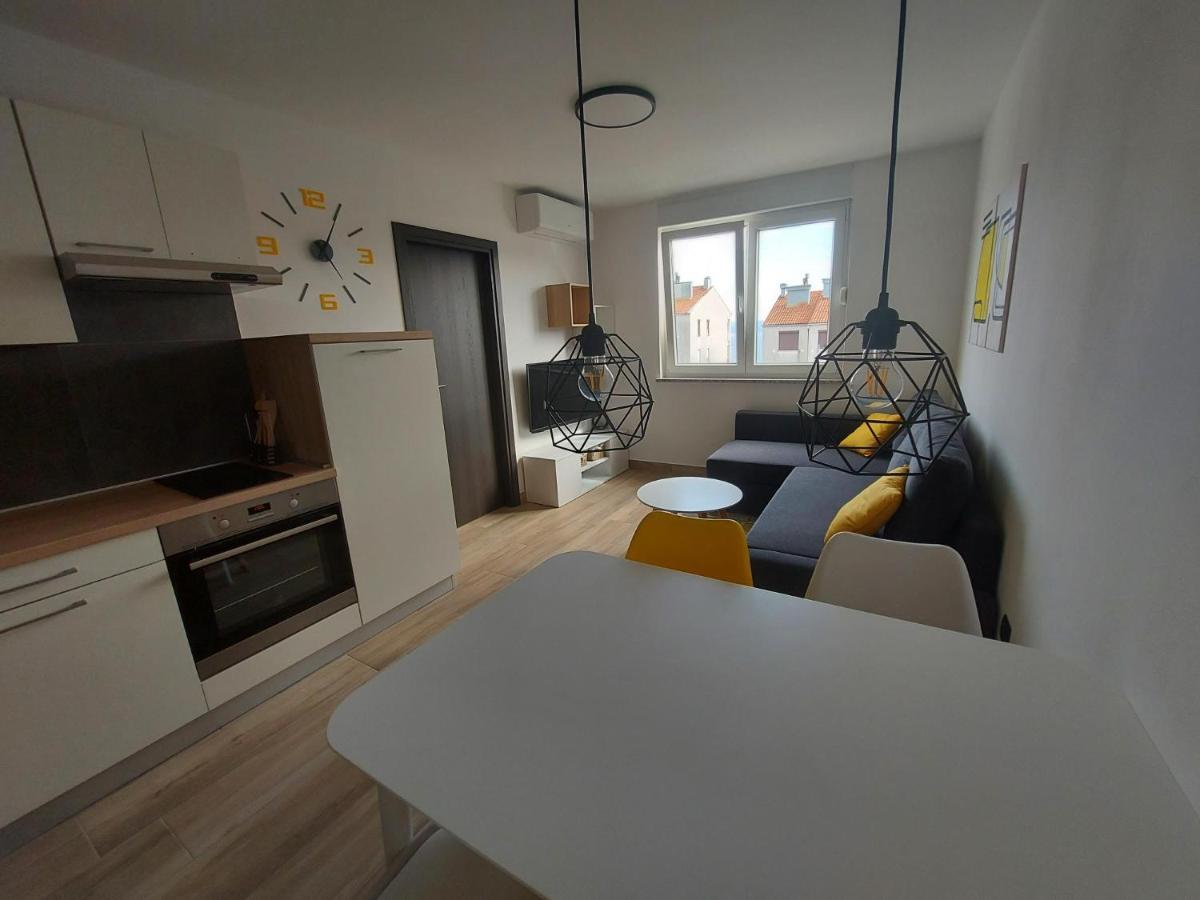 River68 - Apartment In Rijeka Bagian luar foto