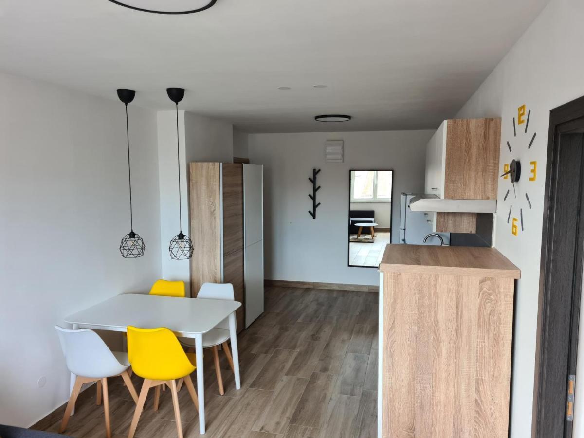 River68 - Apartment In Rijeka Bagian luar foto